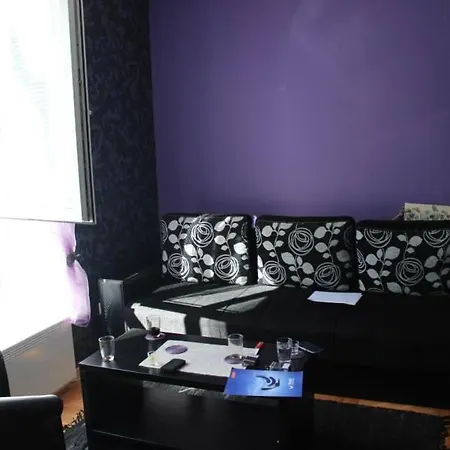 Lila U Kraljevim Cardacima *